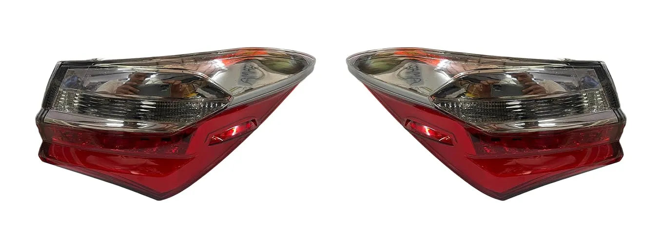 Red tail lights for Toyota Corolla Altis Type 4 (2017-2020) with clear lenses and LED lights.