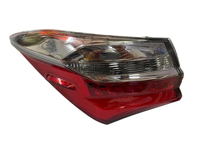 Red tail lights for Toyota Corolla Altis Type 4 (2017-2020) with clear lenses and LED lights.