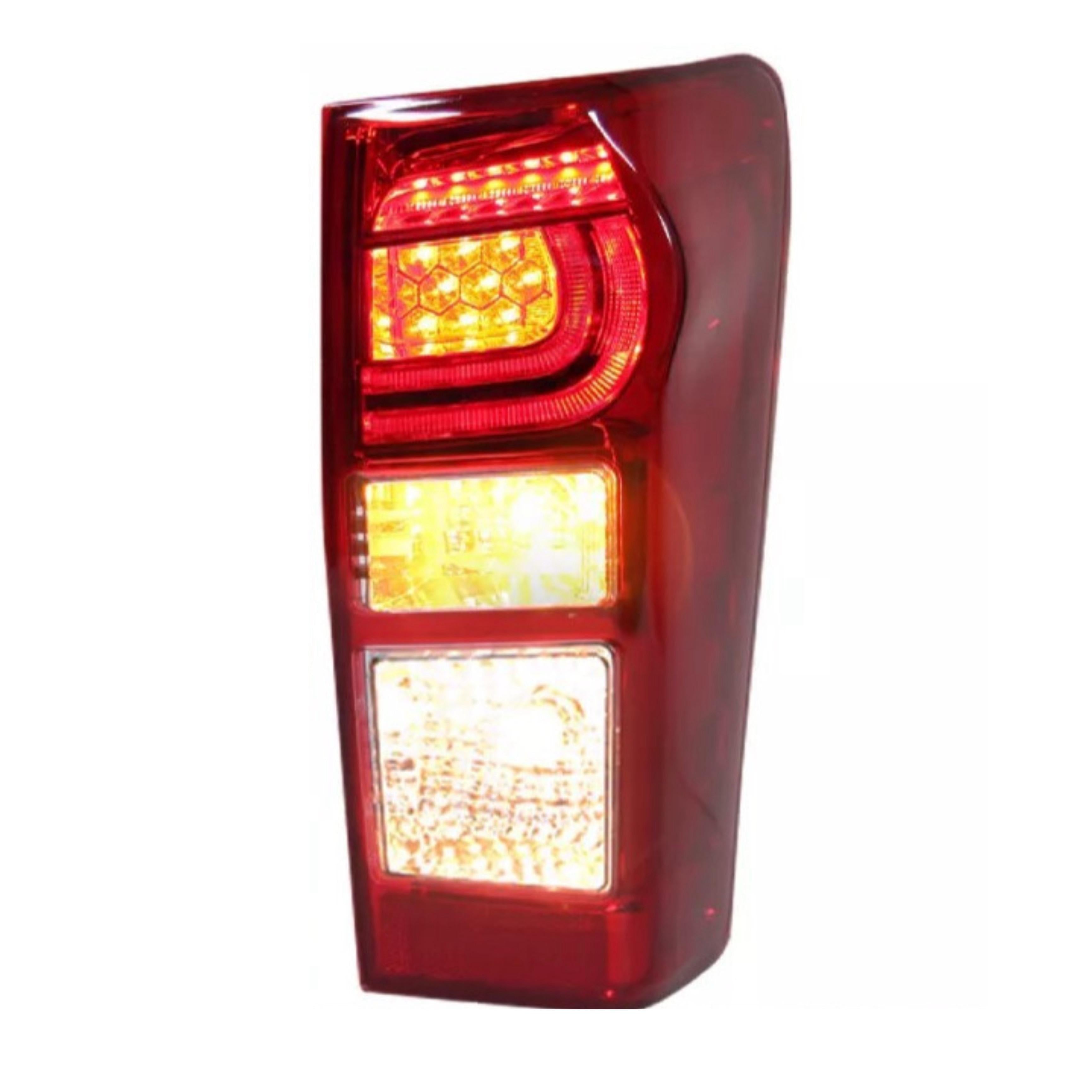 Isuzu taillight

Isuzu tail light

