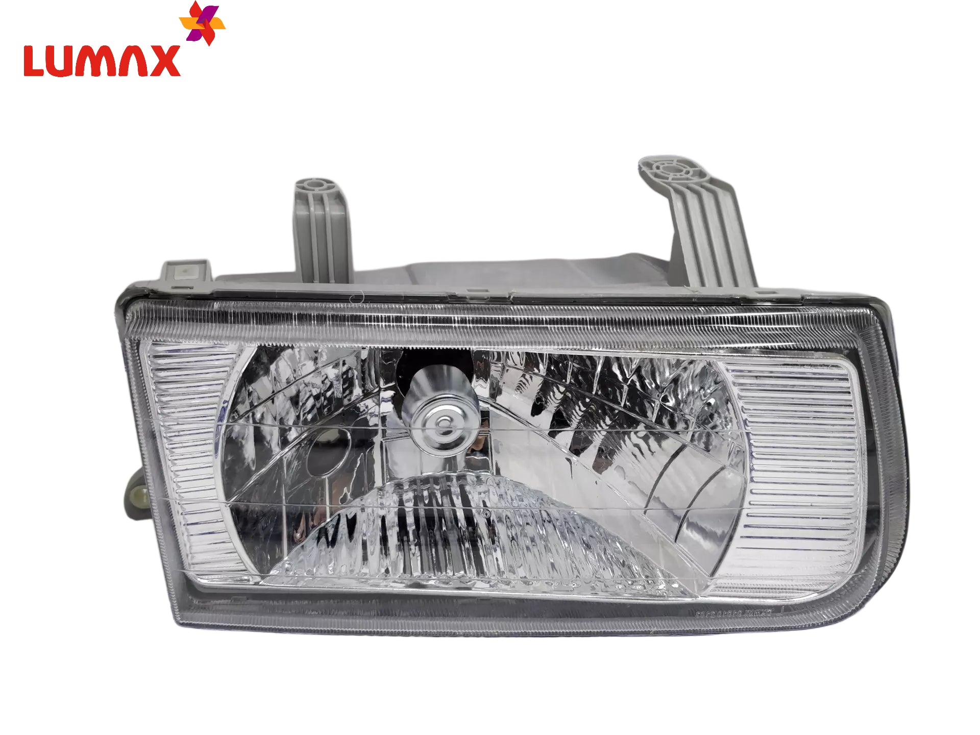 Lumax headlight assembly for Chevrolet Tavera 2008-2013
 Chevrolet Tavera headlight assembly