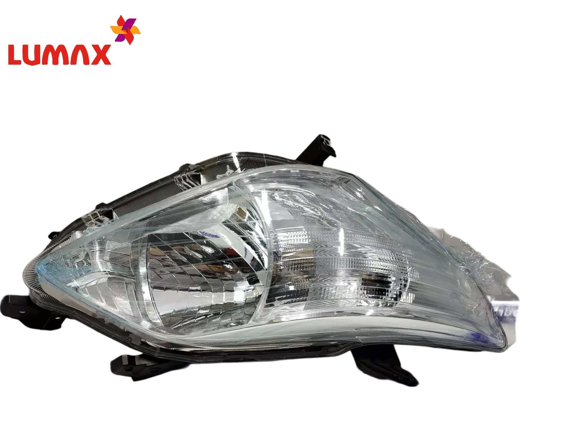 Toyota Innova Type 3 headlight assembly with adjustable motor
Lumax headlight assembly Toyota Innova Type 3