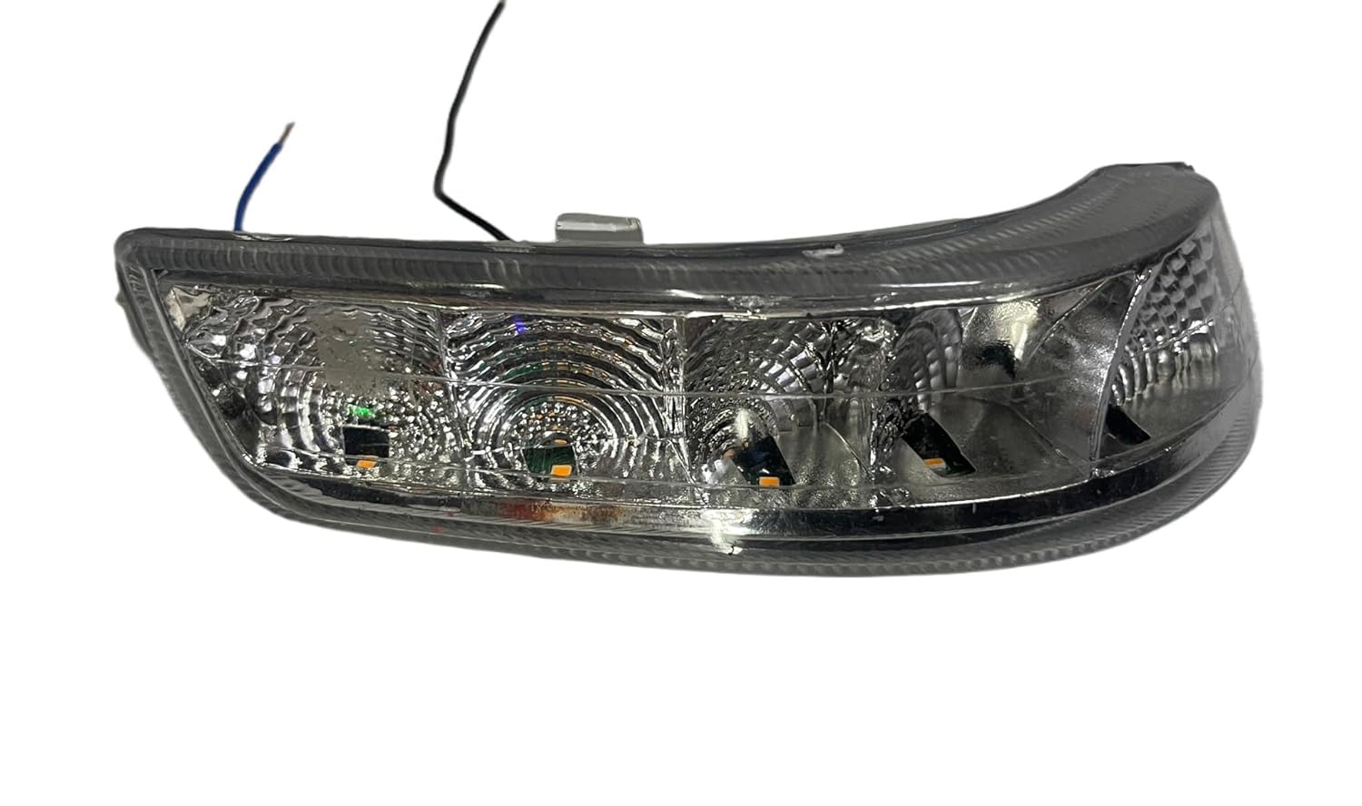 A K D brand side/door mirror indicator for Mahindra XUV500, showing the mirror assembly with clear glass and a black frame, along with a close-up of the mirror with a red highlight indicating the part to be painted.