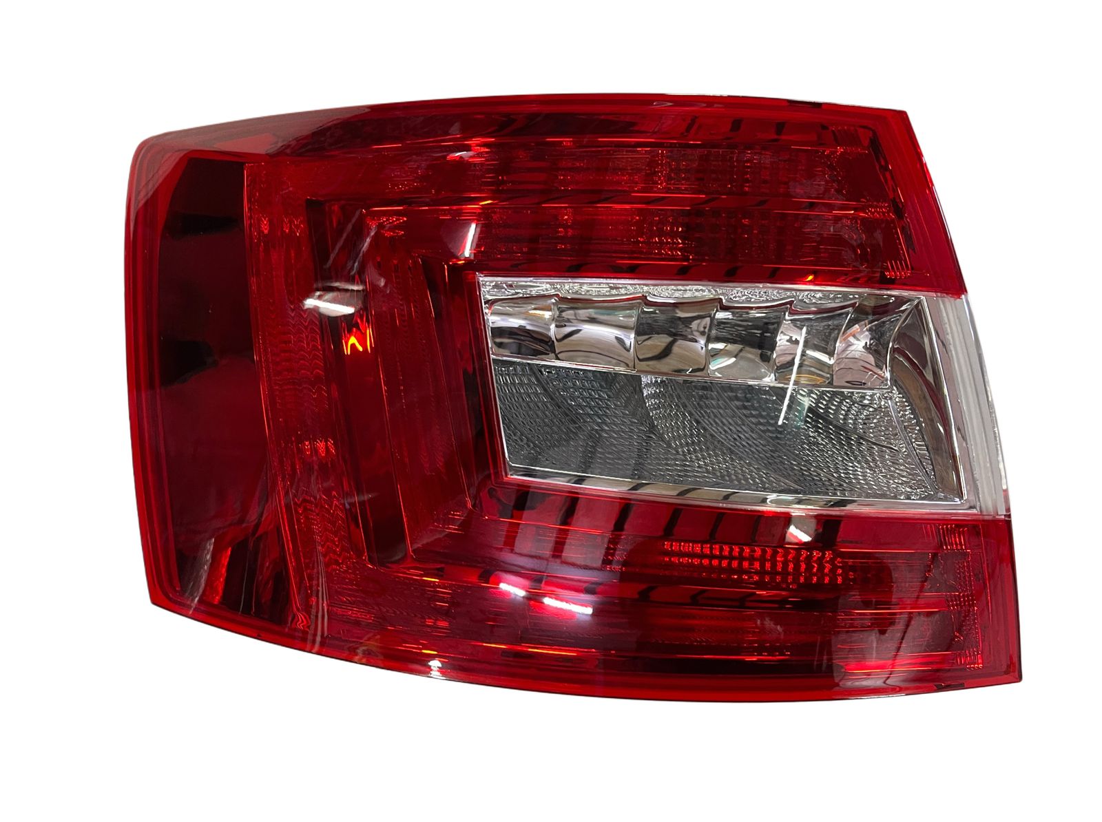 A pair of red K D brand tail lights designed for a Skoda Octavia non-LED vehicle.