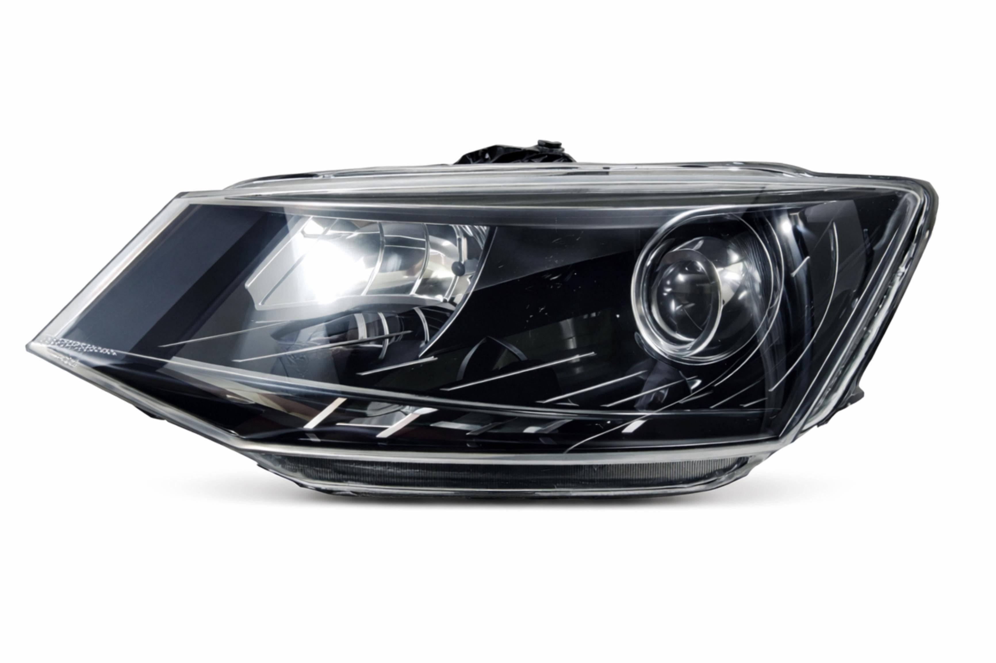 Skoda Rapid 2017 2018 2019 2020 2021 headlight

Rapid facelift headlight
