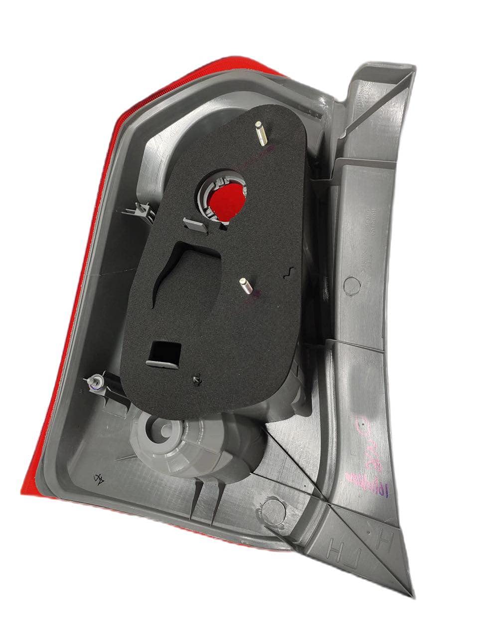 Red tail light for Toyota Etios Liva 2011-2020 with a clear, break-resistant glass and a chrome-colored lens.