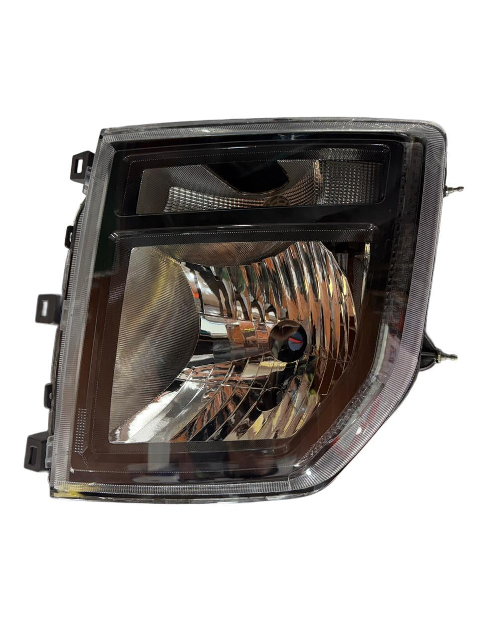 

Mahindra pickup headlight