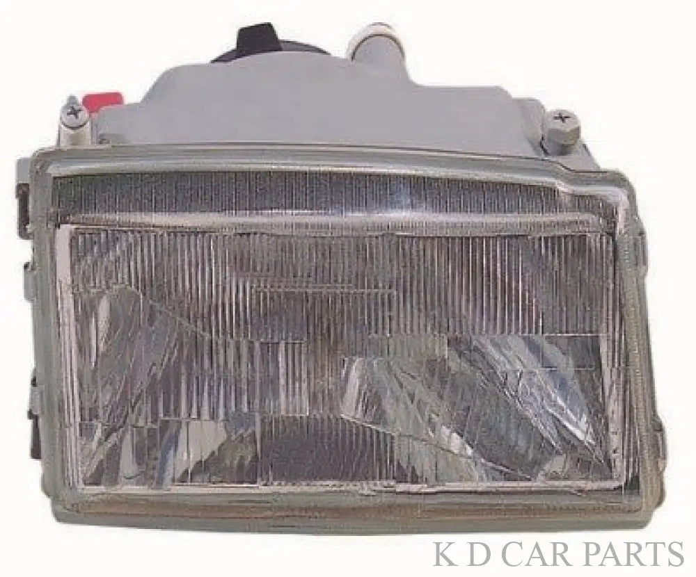Fiat Uno T2 headlamp

headlight for Fiat Uno T2

Fiat Uno T2 car headlight

Fiat Uno T2 spare parts