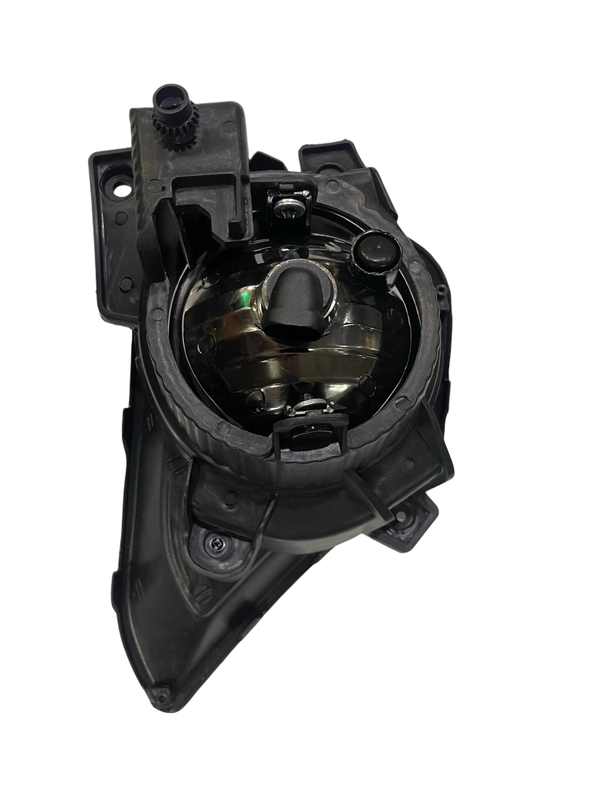 Grand i10 fog lamp

Hyundai i10 Grand fog light