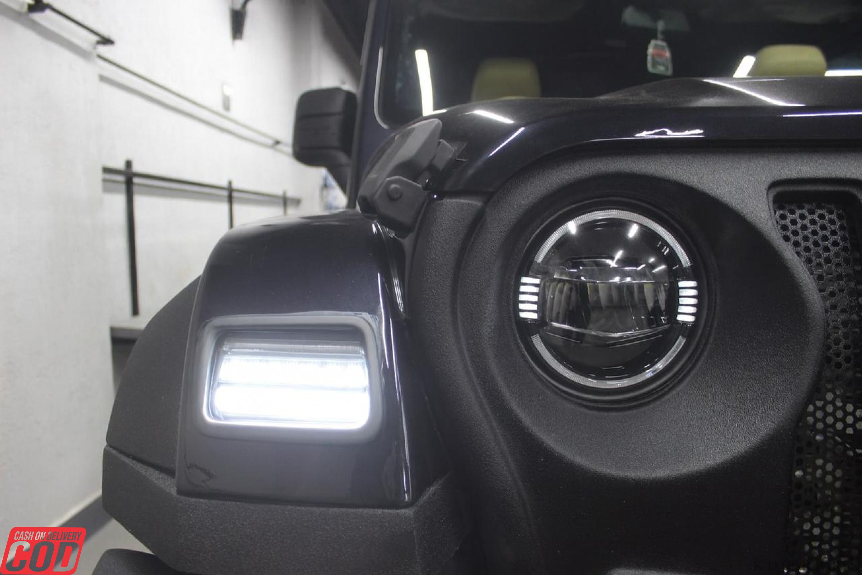 Mahindra Thar Indicator Light

Thar Turn Signal Light