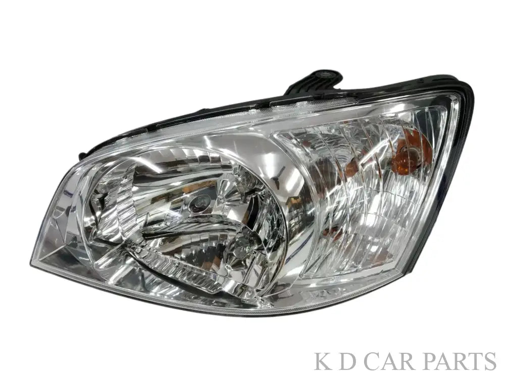 Hyundai Getz headlight

Getz headlight assembly