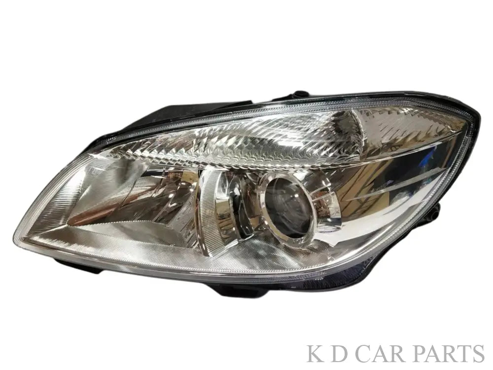 Skoda Rapid Headlight Assembly

Rapid Headlight Replacement