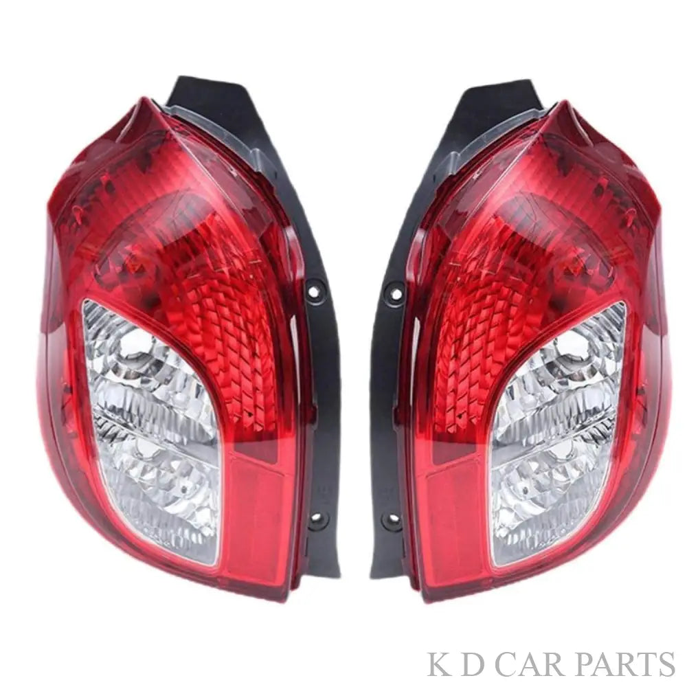 Red tail light assembly for Maruti ALTO 800 vehicle.