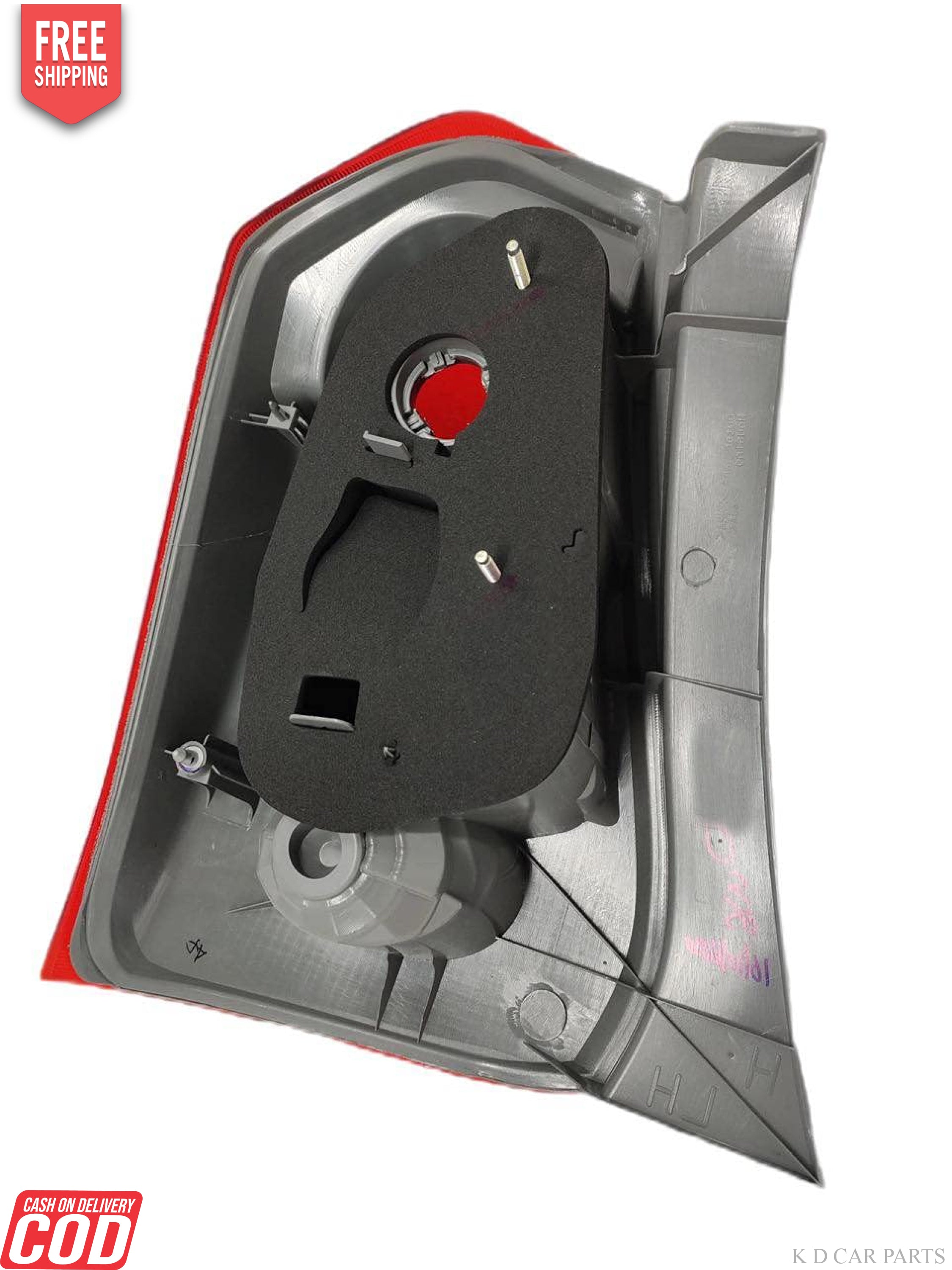 Red tail light for Toyota Etios Liva 2011-2020 with a clear, break-resistant glass and a chrome-colored lens.