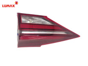 mahindra xuv700 dicky light

xuv700 taillight

